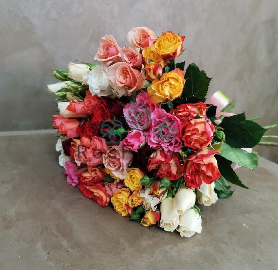 Букет цветов из: Розы в Белое