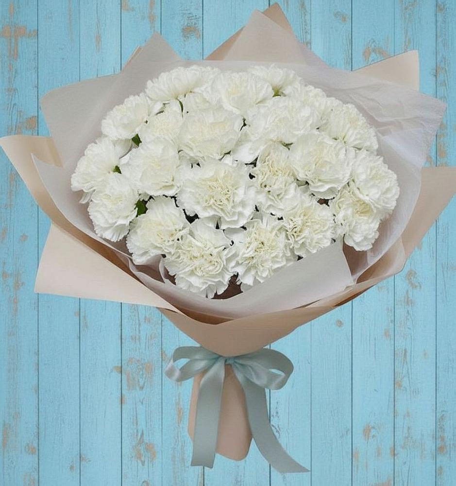 Букет цветов из: Гвоздики в Белое