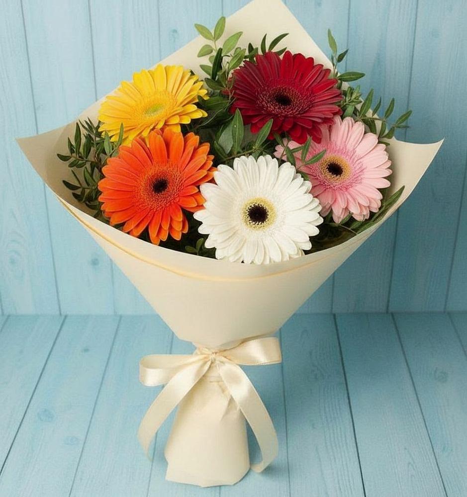 Букет цветов из: Герберы в Белое