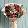 Букет цветов из: Гвоздики и Розы в Белое