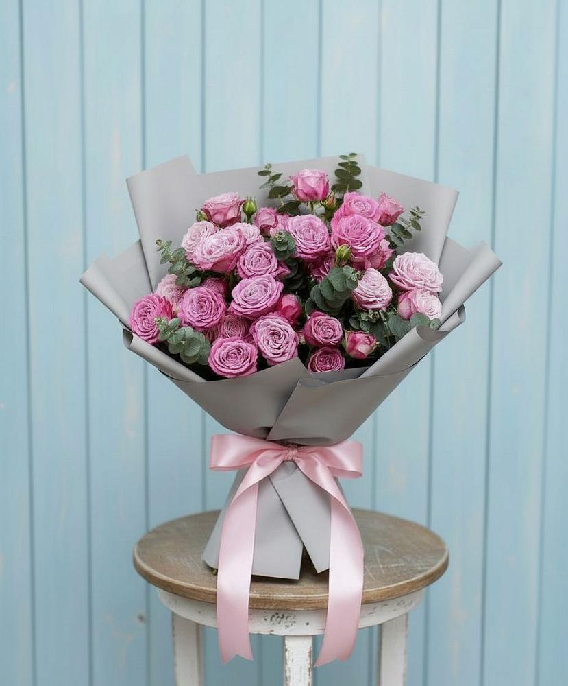 Букет цветов из: Розы в Белое