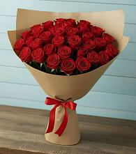 Букет Красные розы Милано в Белое