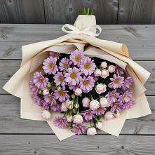 Букет цветов из:  Розы и Хризантемы в Белое