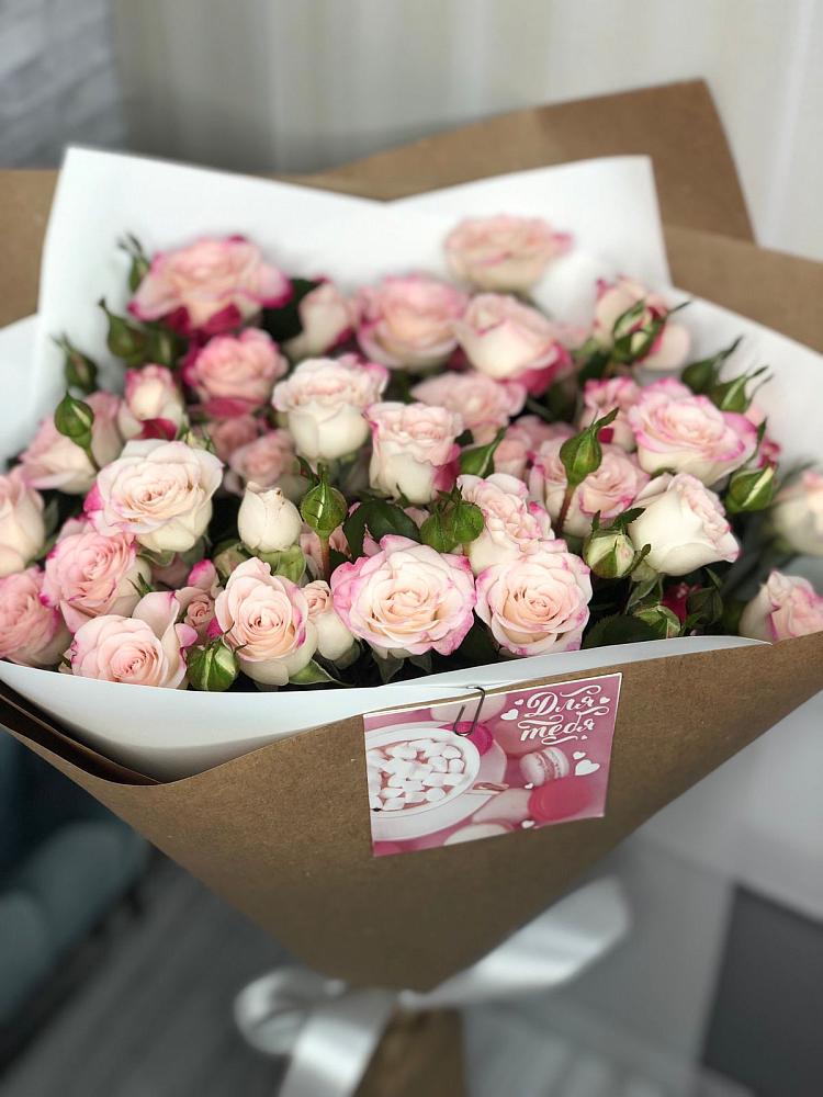 Букет цветов из: Розы в Белое