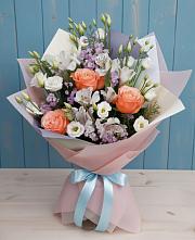 Букет цветов из:  Лизиантусы, Розы, Альстромерии и Гипсофила #REPLACE_PRED# Белое