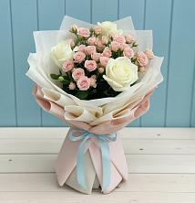 Букет цветов из:  Розы в Белое