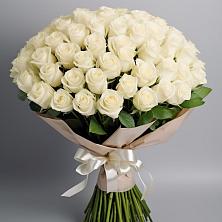 Букет 101 беля роза Белоснежка в Белое