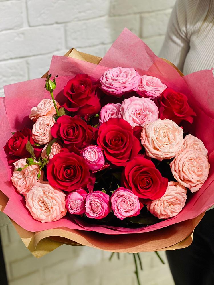 Букет цветов из: Розы в Белое