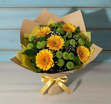Букет цветов из:  Герберы и Хризантемы в Белое