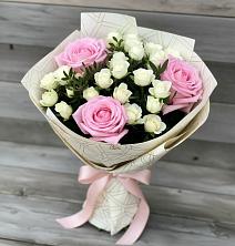 Букет цветов из:  Розы в Белое