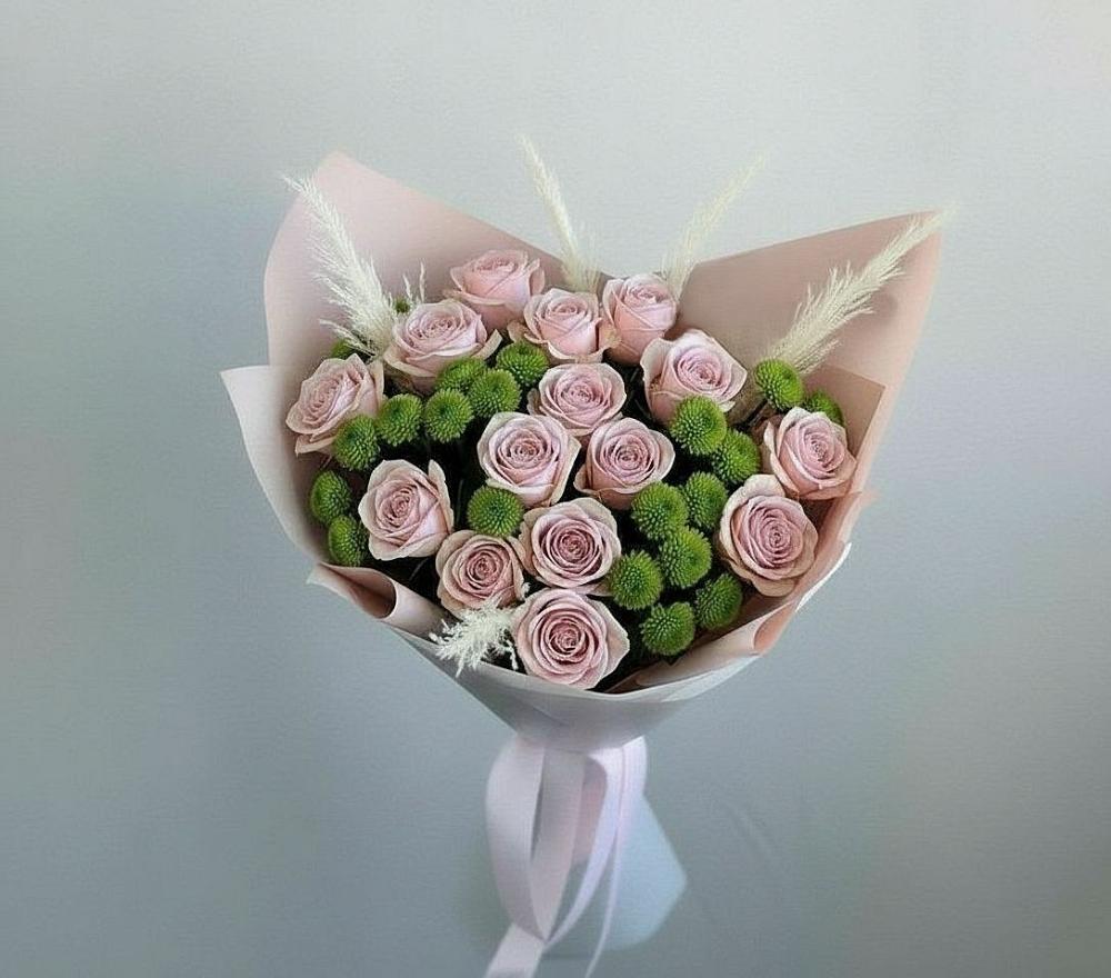 Букет цветов из: Розы и Хризантемы в Белое