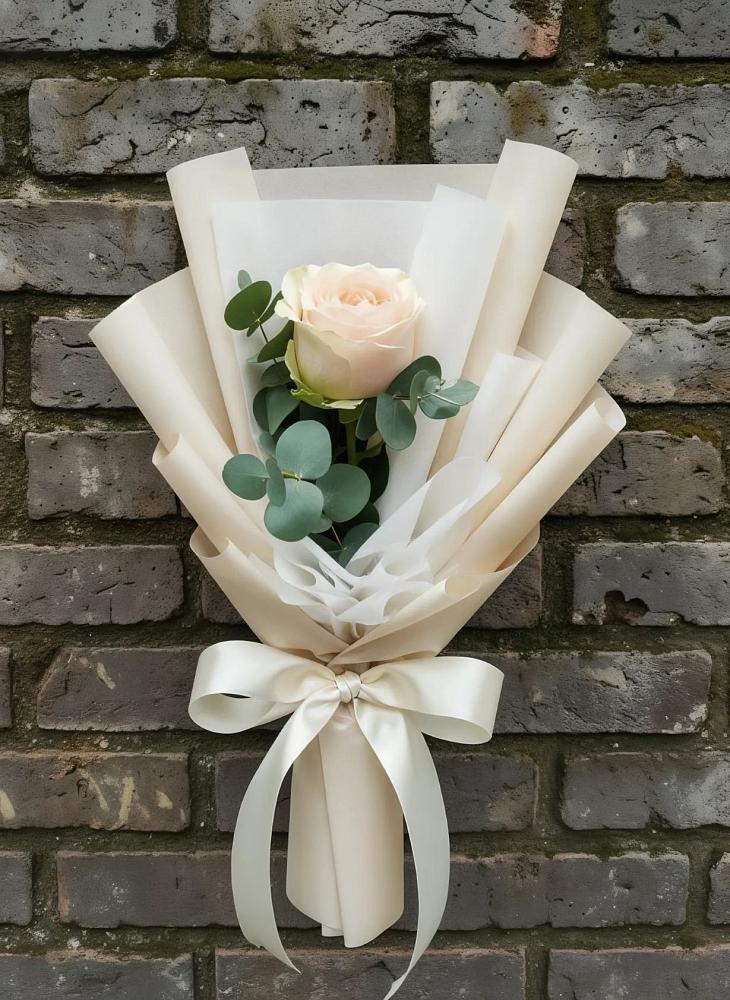Букет цветов из: Розы в Белое