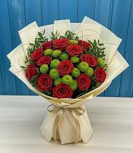 Букет цветов из:  Розы и Хризантемы в Белое