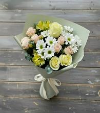 Букет цветов из:  Альстромерии, Розы и Хризантемы в Белое