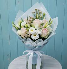 Букет цветов из:  Розы и Лизиантусы #REPLACE_PRED# Белое