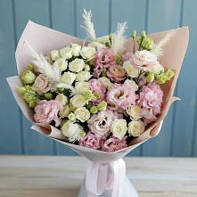 Букет цветов из:  Альстромерии и Розы в Белое